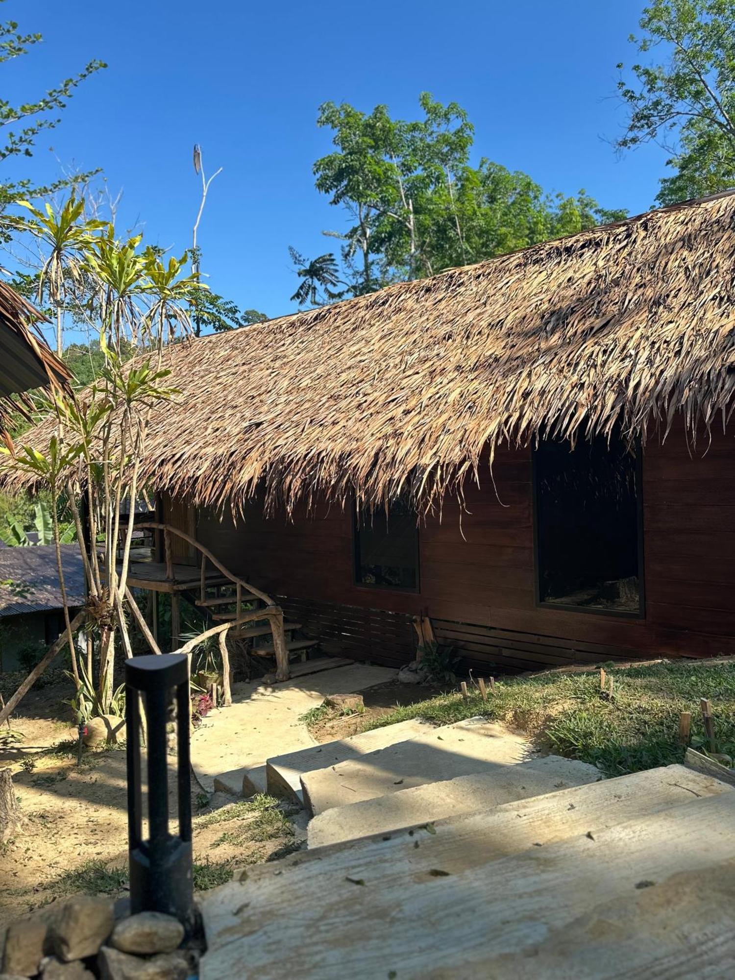 Koh Mook Mountain View Hotel Buitenkant foto